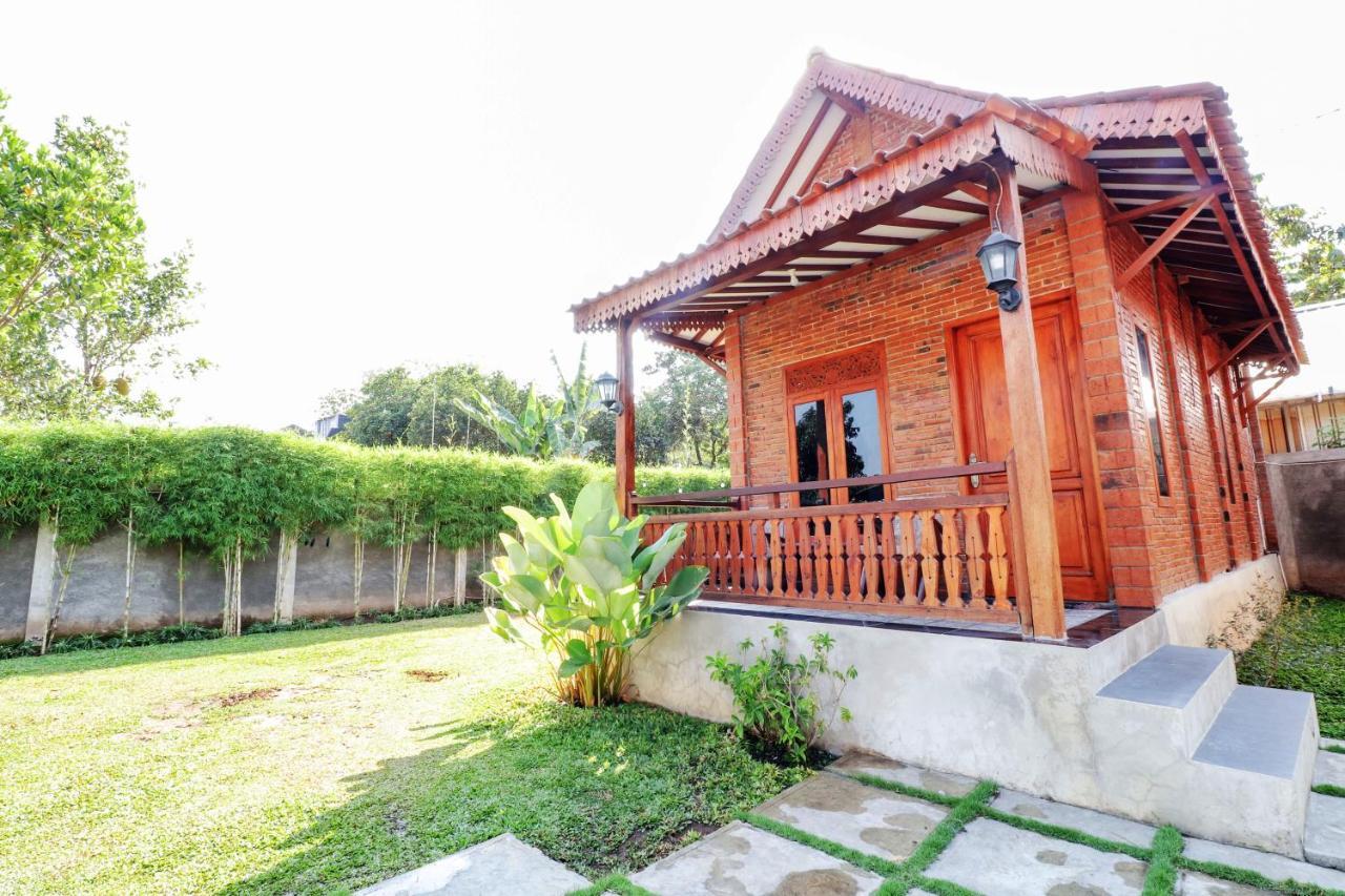 Omah Teras Bata Guesthouse Yogyakarta Luaran gambar