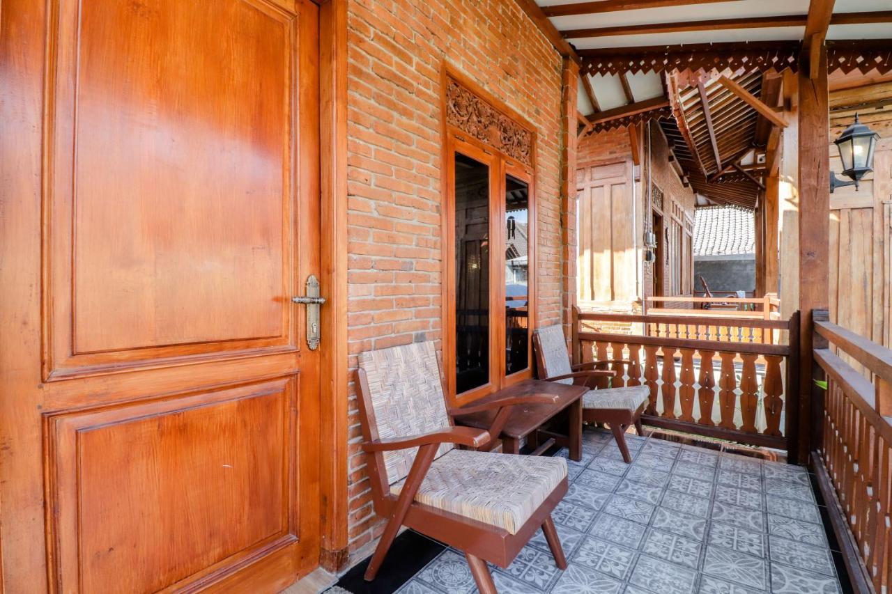 Omah Teras Bata Guesthouse Yogyakarta Luaran gambar