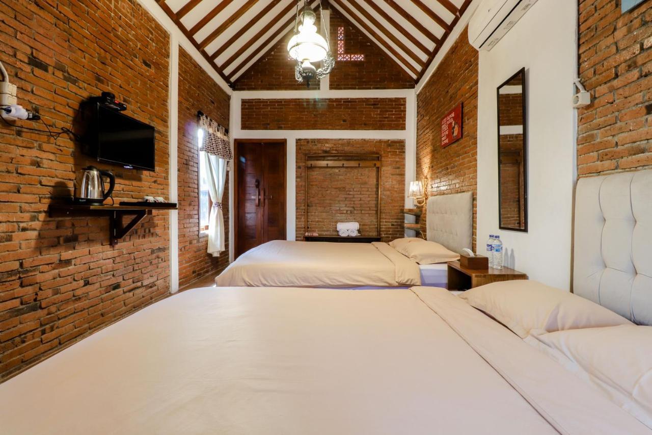 Omah Teras Bata Guesthouse Yogyakarta Luaran gambar